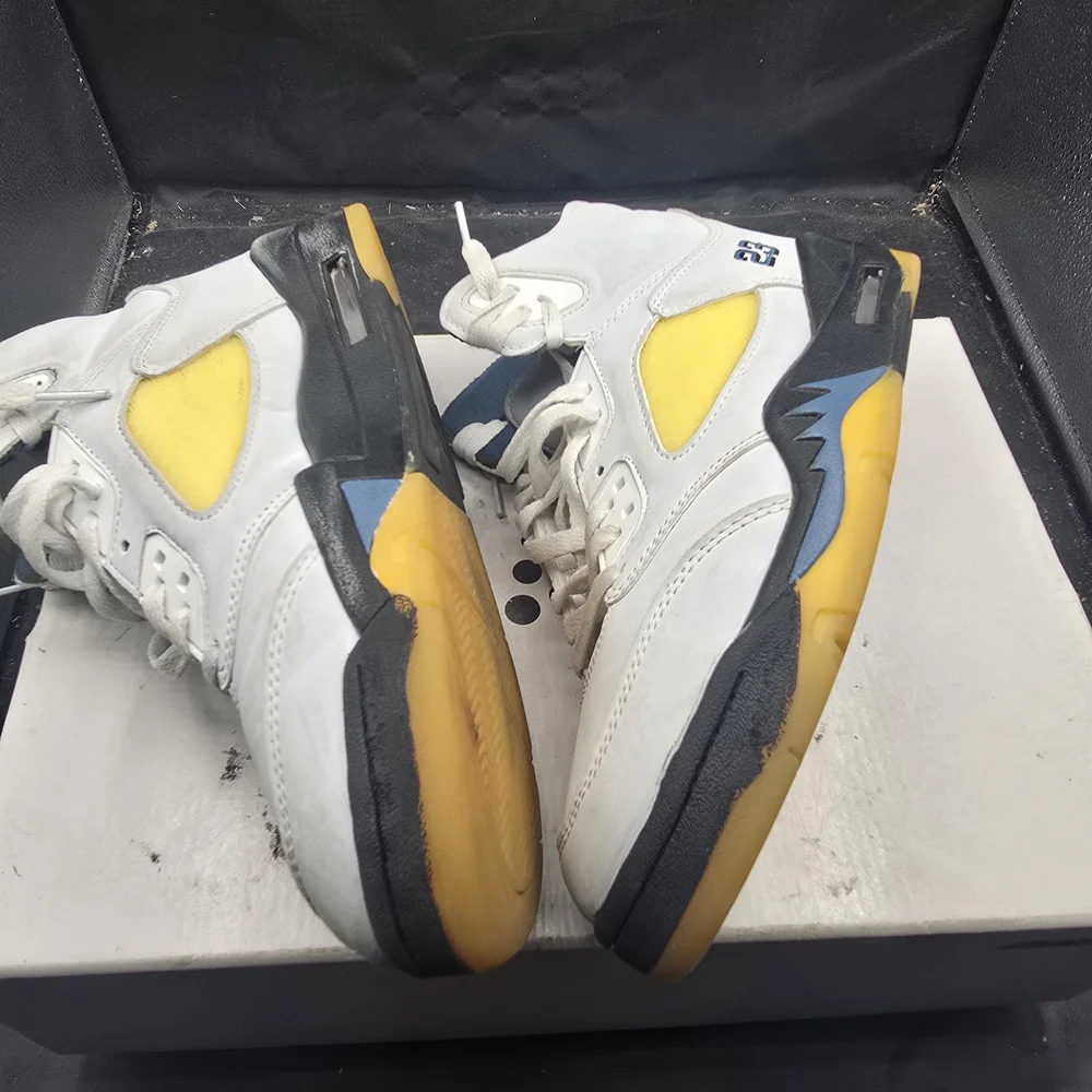 Jordan Athletic Shoes White‎ and Yellow